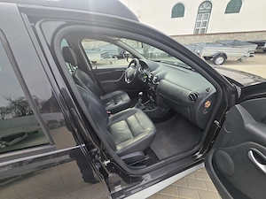 Dacia Duster dCi 110 FAP 4x2 Laureate - imagine 13