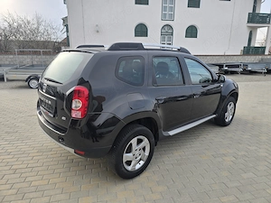 Dacia Duster dCi 110 FAP 4x2 Laureate - imagine 4