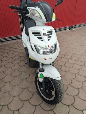 Scuter Explorer 49 cm 2 timpi  - imagine 3