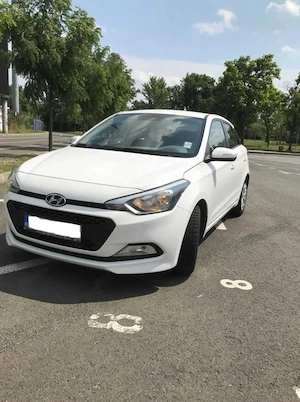 PROPRIETAR, vând Hyundai i20, 66000 km, mașină îngrijită. - imagine 8