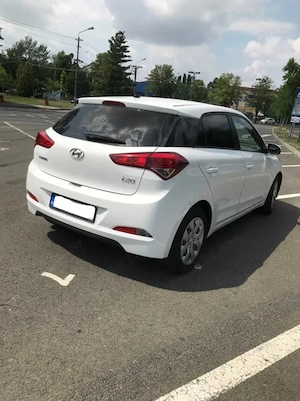 PROPRIETAR, vând Hyundai i20, 66000 km, mașină îngrijită. - imagine 7