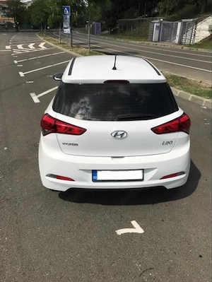 PROPRIETAR, vând Hyundai i20, 66000 km, mașină îngrijită. - imagine 6
