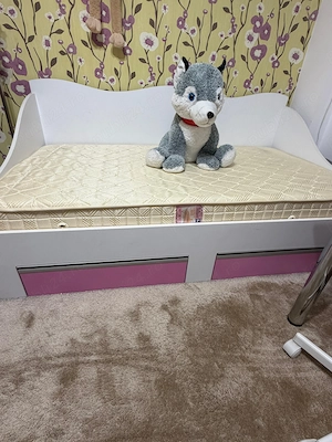 Salutare vând mobilier 