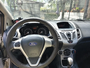 Vand Ford Fiesta 2012 - imagine 2