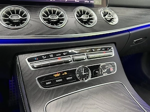 Mercedes-Benz E 400 4Matic 9G-TRONIC AMG Line - imagine 10