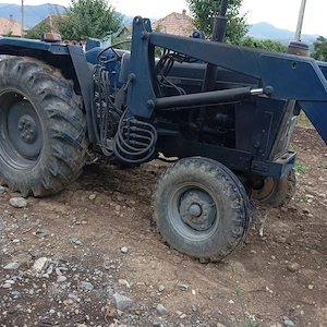 Tractor Ebro 470  - imagine 3