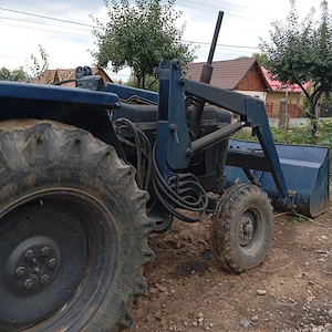Tractor Ebro 470  - imagine 2