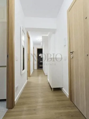 Apartament 3 camere lux .Parcare inclusa  | Expozitiei - imagine 3