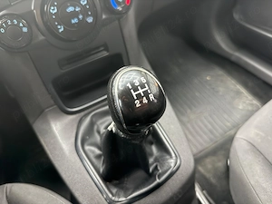 Ford Fiest 1.5 tDCI trend - imagine 10