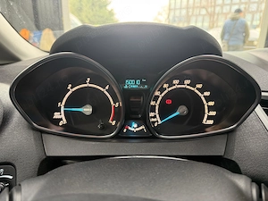 Ford Fiest 1.5 tDCI trend - imagine 8