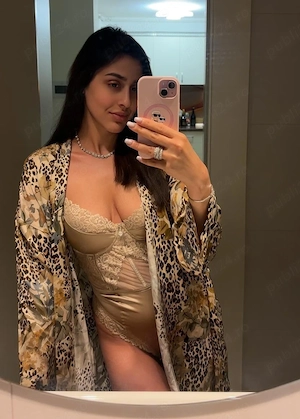Girlfriend Experience - imagine 3