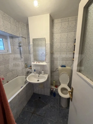 Apartament de vânzare cu 3 camere, 65 mp, zona Micro 16 - imagine 5