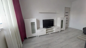 Inchiriez termen lung ap 2 cam  in spate Lidl Exercitiu  - imagine 2