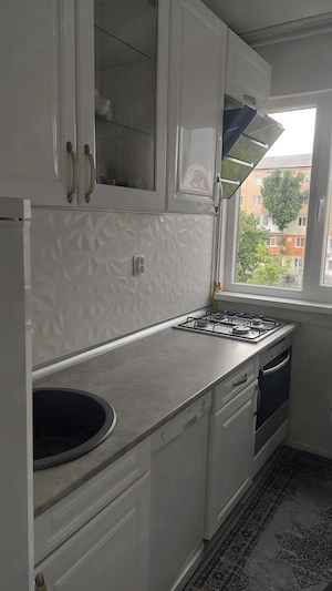 Inchiriez termen lung ap 2 cam  in spate Lidl Exercitiu  - imagine 6