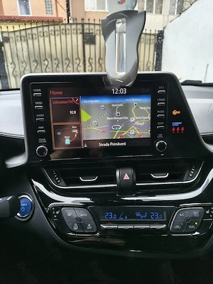 Vând Toyota C-HR HYBRID impecabila  - imagine 4