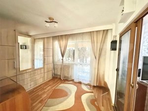 Apartament cu scara interioara, 100 mp, 5 camere, 2 bai, Cetate - imagine 4