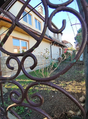 De vânzare casă familială în cart. Grigorescu - imagine 2