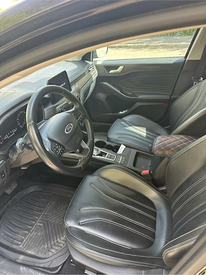 vand ford focus vignale 2019 2.0 150cp - imagine 4