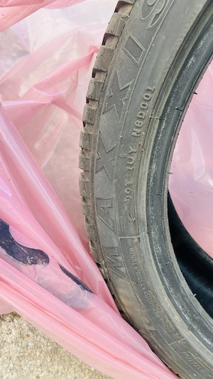 Vând anvelope all season 235/45/20