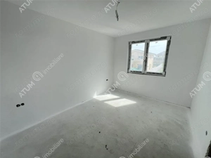 Casa cu 3 camere 2 bai si curte de 170 mp zona Calea Cisnadiei Sibiu - imagine 6