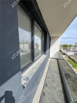 Casa cu 3 camere 2 bai si curte de 170 mp zona Calea Cisnadiei Sibiu - imagine 12