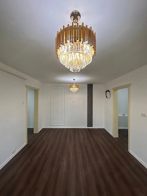 De vanzare apartament cu 2 camere și balcon, in zona Cresei, renovat integral 2026