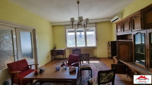 Apartament in asociatie etaj 2 zona centrala