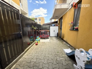 Apartament cu 2 camere, terasa, curte si loc parcare in Dumbravita - imagine 8
