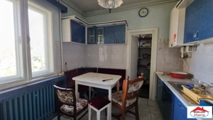 Apartament in asociatie etaj 2 zona centrala - imagine 7