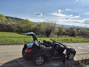 Decapotabila Renault în Iași 