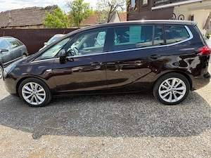 Opel Zafira   An 01.2014   Motor 2.0 CDTi 163cp   Cutie automata   Navigatie   Dubli-climatronic - imagine 6