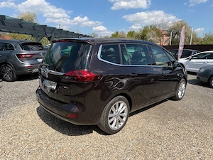 Opel Zafira   An 01.2014   Motor 2.0 CDTi 163cp   Cutie automata   Navigatie   Dubli-climatronic - imagine 9
