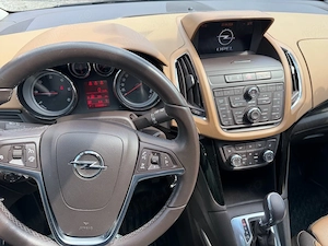 Opel Zafira   An 01.2014   Motor 2.0 CDTi 163cp   Cutie automata   Navigatie   Dubli-climatronic - imagine 3