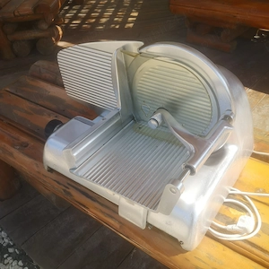 Vand feliator mezeluri perfect functional!!