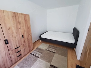 Vând apartament 2 camere | Parter | Schimb cu casă la țară, max. 20 km de Botoșani sau Suceava - imagine 5