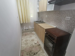 Vând apartament 2 camere | Parter | Schimb cu casă la țară, max. 20 km de Botoșani sau Suceava - imagine 8