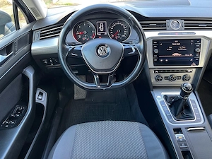 VW Passat B8 1.6tdi 120cp EURO 6 TVA Deductibil - imagine 2