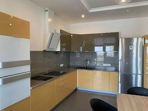 Apartament 3 camere de vanzare in zona Timpuri noi  - imagine 2