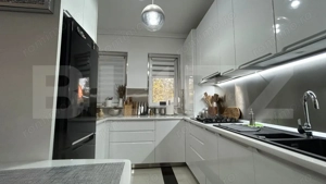 Apartament 2 camere în zona de dealuri, cu centrală proprie pe gaz - imagine 2