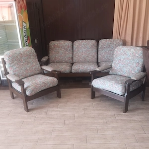 Vand set de fotolii si canapea!