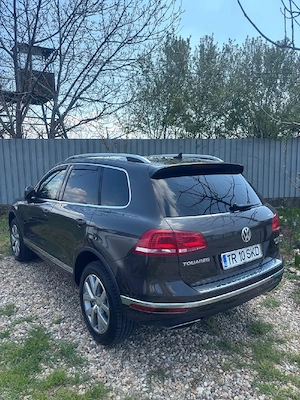 VW Touareg euro 6 an 2017 km 128000 foarte imtretinut - imagine 5