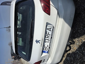 Peugeot 308 1.2 vând 6000 Euro  - imagine 3
