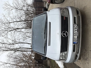 Vând autoutilitară Mercedes Vito