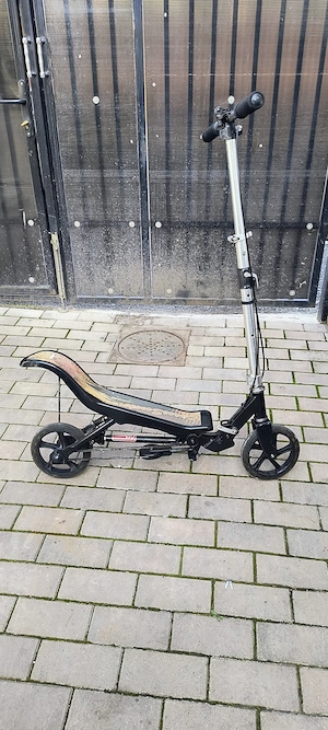 Vând trotineta Space Scooter 