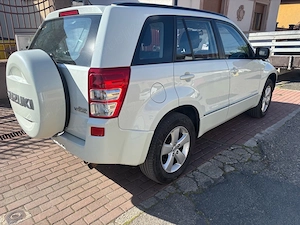 Suzuchi grad vitara 1995 cm bezina anu 2010