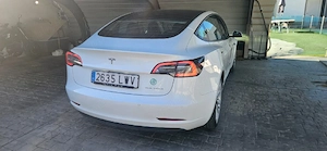 Tesla model 3 AWD 2022 - imagine 4