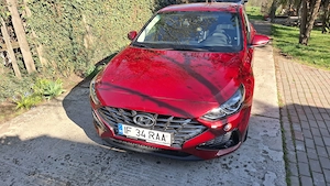 Hyundai i30 Fastback 1.5T-GDI mild-hibrid Highway automata - imagine 2