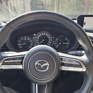 vând mazda cx30