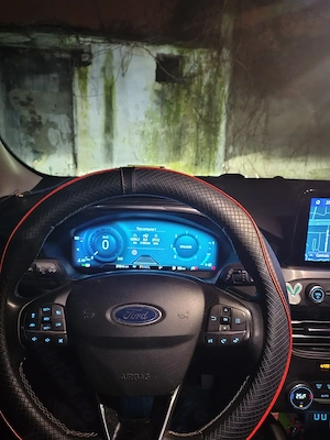 Se vinde Ford focus octombrie 2021 1.5 cutie automată  - imagine 2