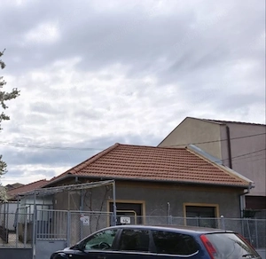 Vand casa individuala